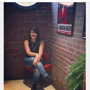 Meet your Posher, Veronica